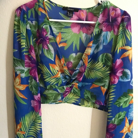 🌴❤️ Resort crop top size M - Picture 2 of 2